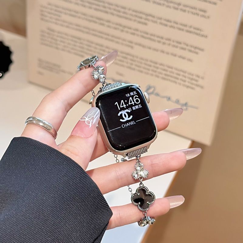 爆闪镶钻四叶草适用苹果appleiwatchS10手表带s8轻奢s9金属高级女|undefined