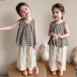 夏装新款韩版女宝宝无袖格子上衣阔腿裤洋气网红套装婴儿衣服