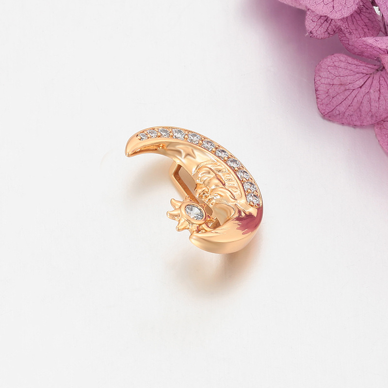 Xuping joyería nicho transfronterizo retro viento luna colgante de aleación de cobre chapado 18k colgante colgante al por mayor mujer