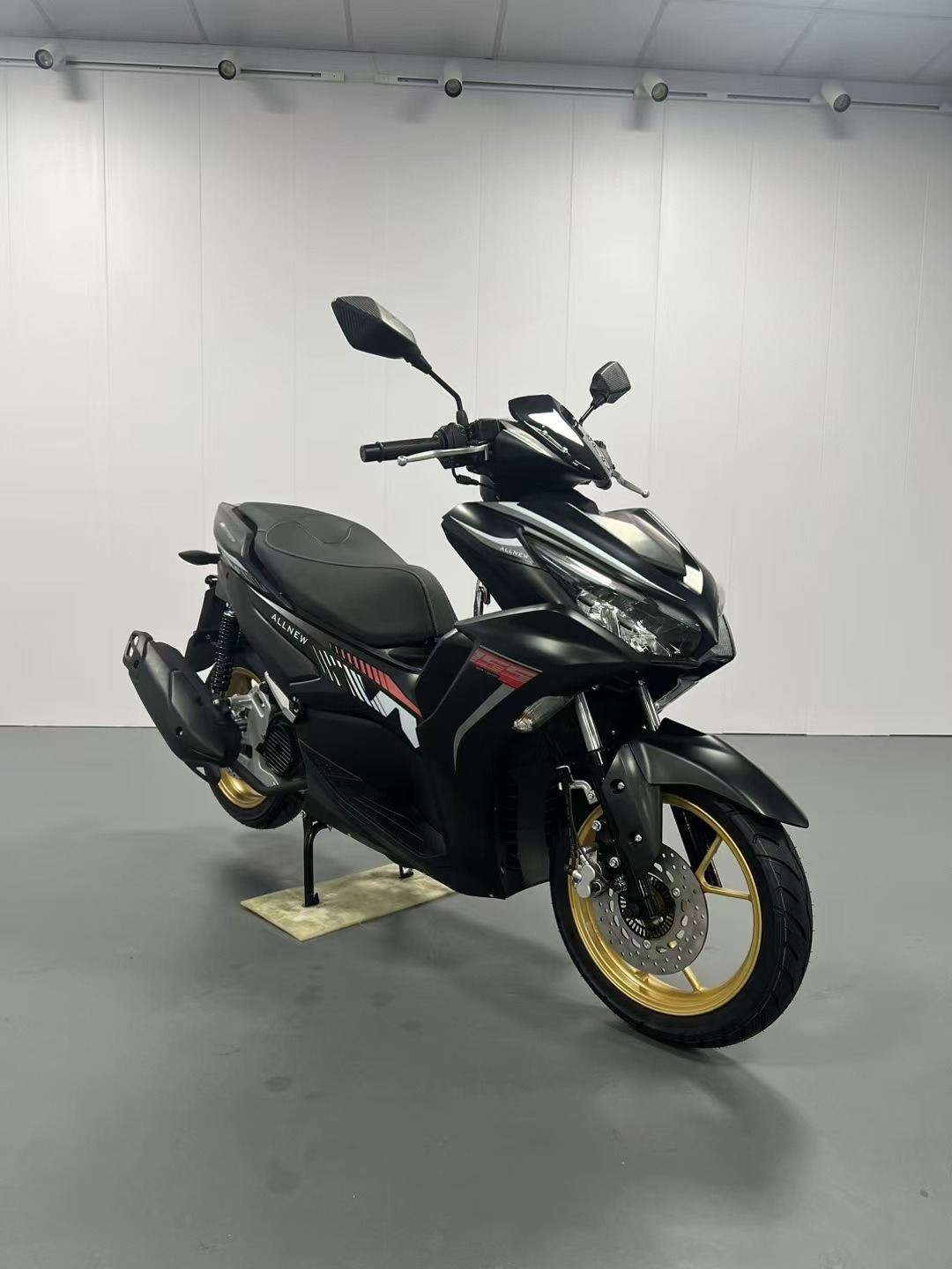 Cross-Border Nvx Fuel Motorcycle Adult Commuting Two-Wheel Scooter Motorcycle Personalized Cool Street Motorcycle