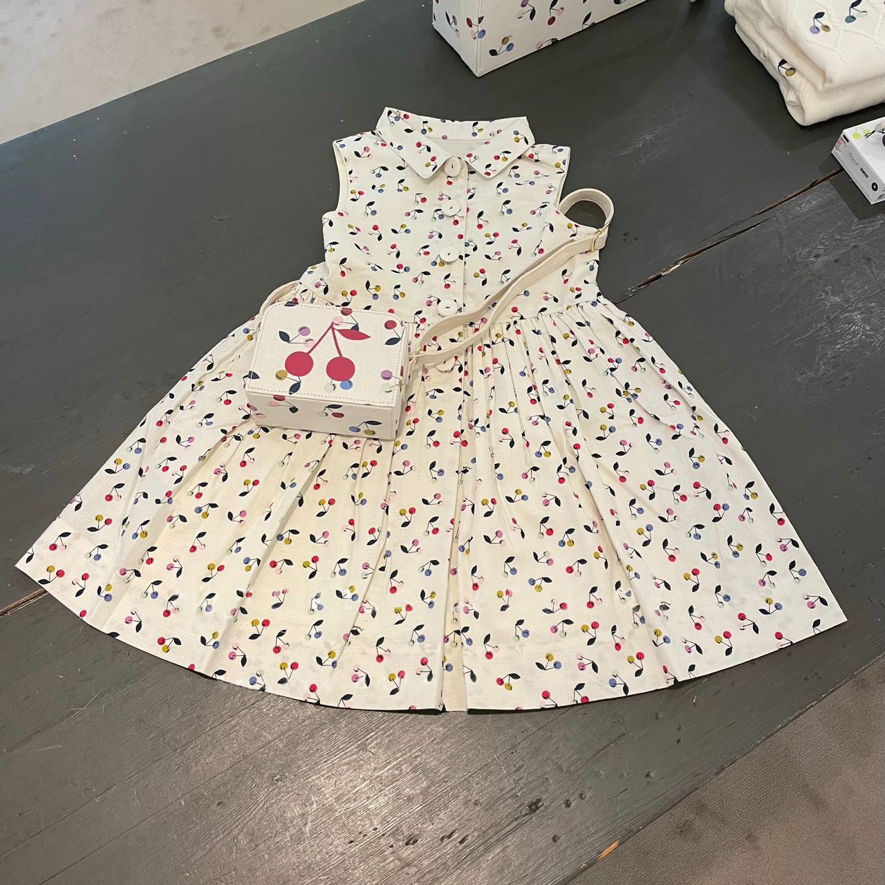 Summer dress with sleeves sleevless
