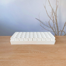 ���ڸ���ů��ɫ�������С��������Ĵָ��������ʯ�����F����ֱ�N