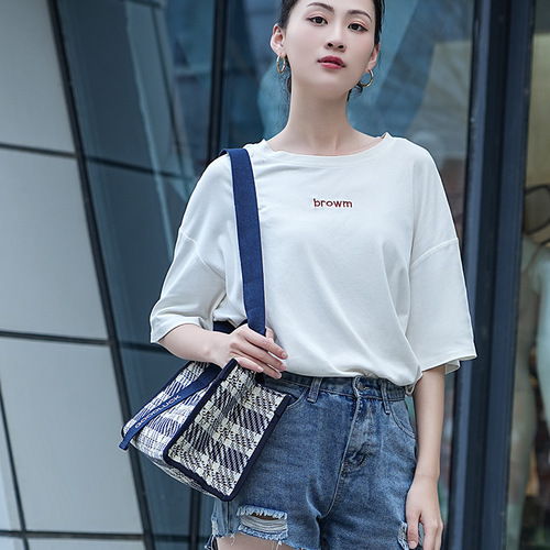 New Checkered Geometric Crossbody Bag for Women, Single Shoulder or Hand-held Waterproof Film Fashion Handbag