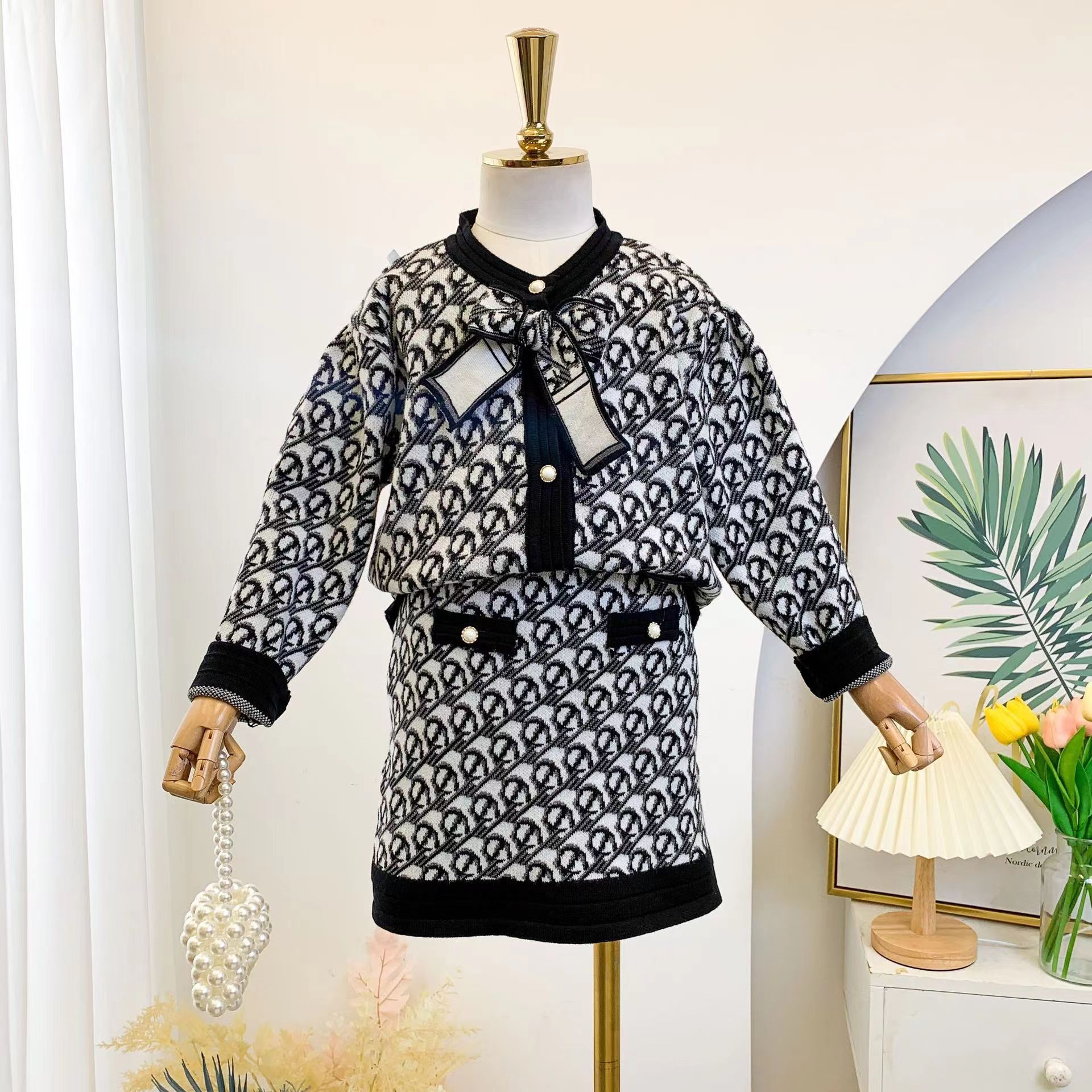 Little Fragrant Wind Thousand Bird Checker Rundhalspullover Wickelrock Zwei modische Herbst- und Wintermode für Mädchen_voghion.com