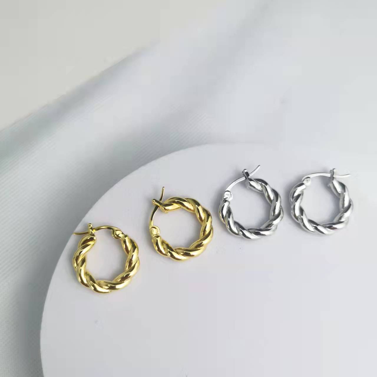 hmqViviiyNSAyin9WuaRt6t4HaNIYu4RM5dO