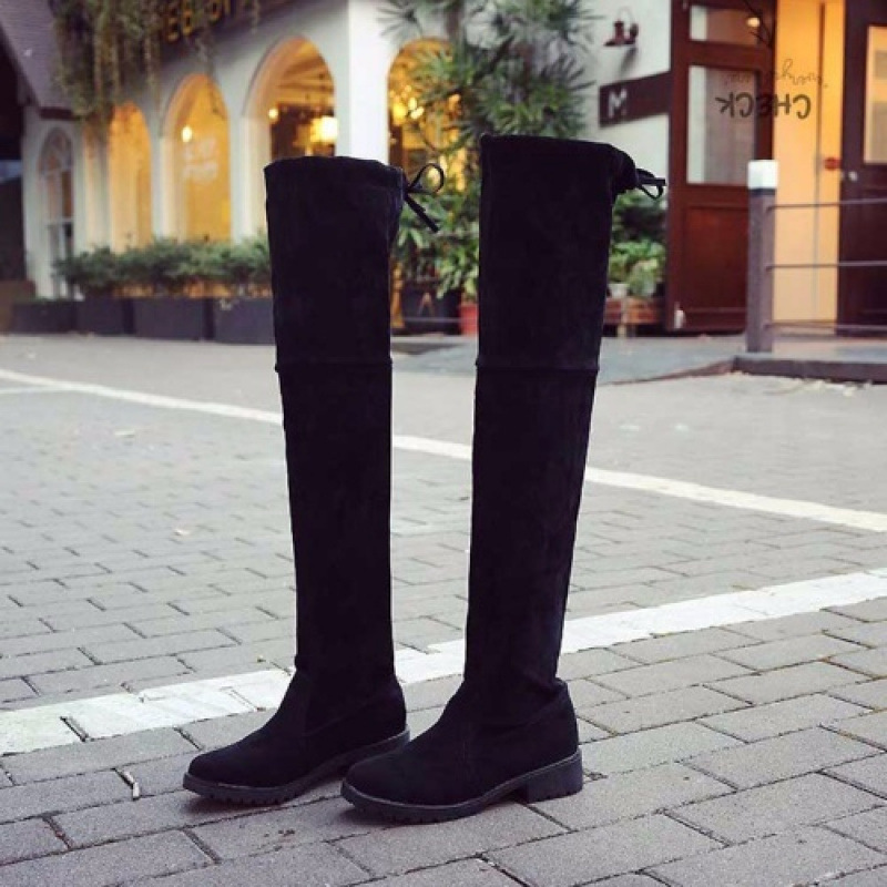 Demi-season high boots