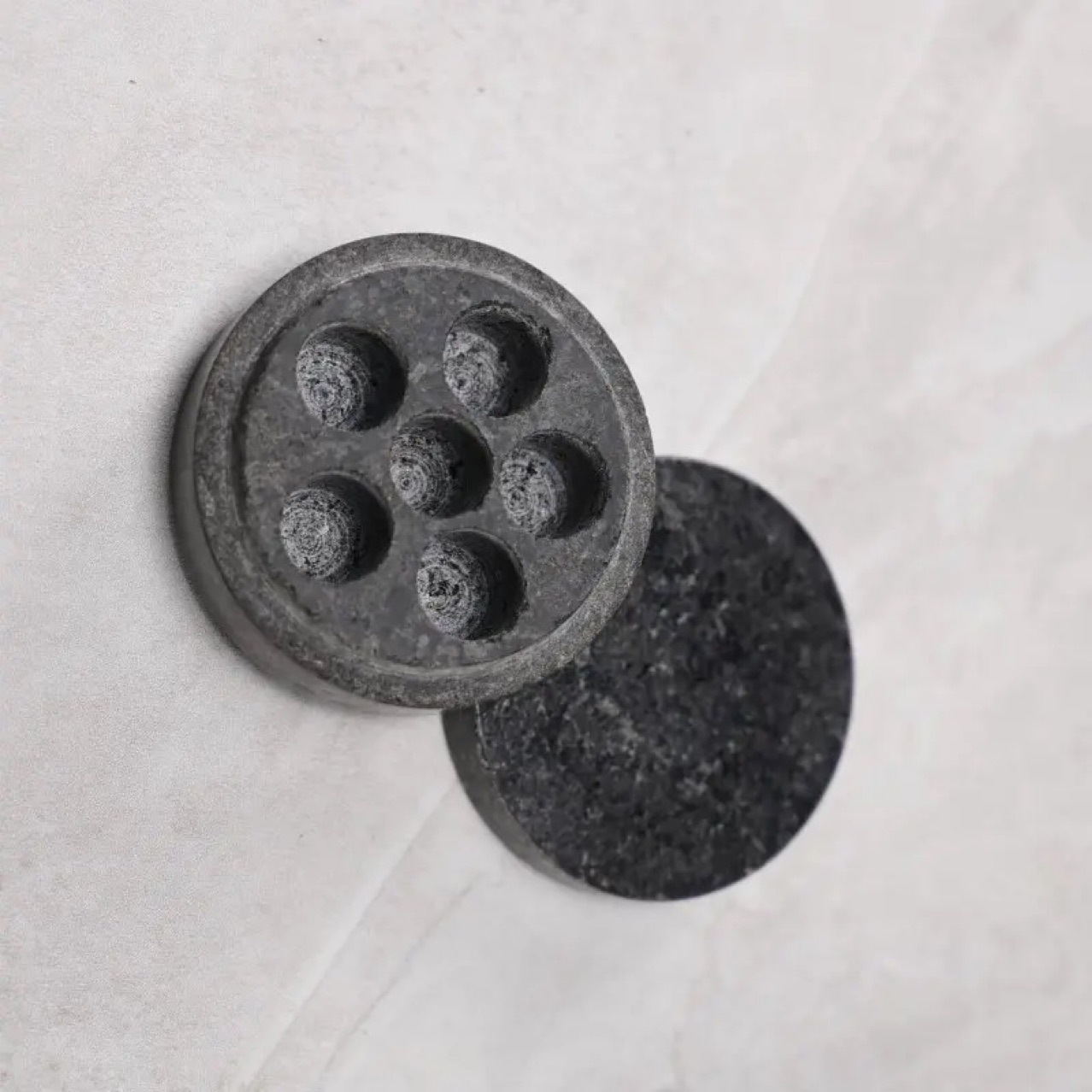 石头盒子巧克力粉盒工厂源头多功能花岗岩收纳盒药瓶密封医药收纳