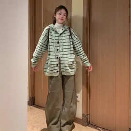 韩系毛衣秋冬新款条纹撞色连帽纽扣开衫女慵懒宽松显瘦上衣温柔系