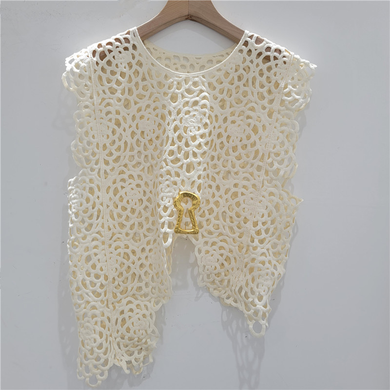 2026 verano nuevo estilo francés nicho lujo ligero hueco gancho de flores cuello redondo sin mangas chaleco de flores chaqueta mujer image 1
