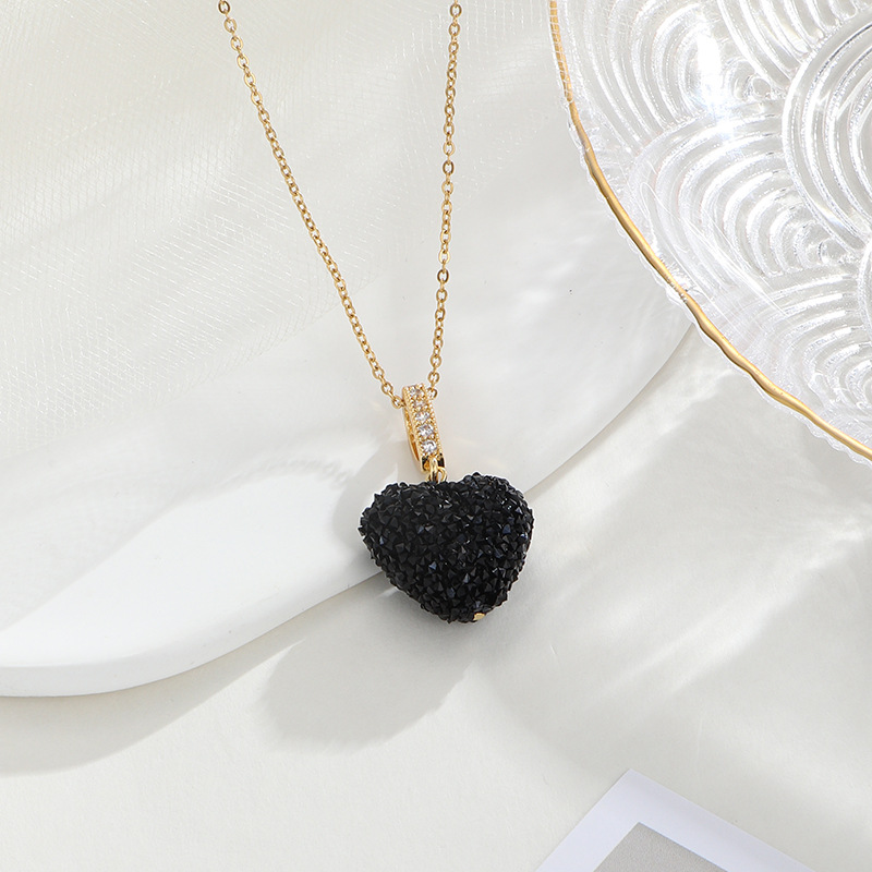 Fashion Heart Shape Copper Inlay Zircon Pendant Necklace 1 Piece display picture 2