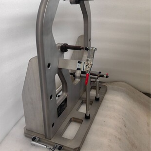 �S��ֱ������Ԫ�߾��ȹ̶��y���x���ÿ��������˙z�y�A��