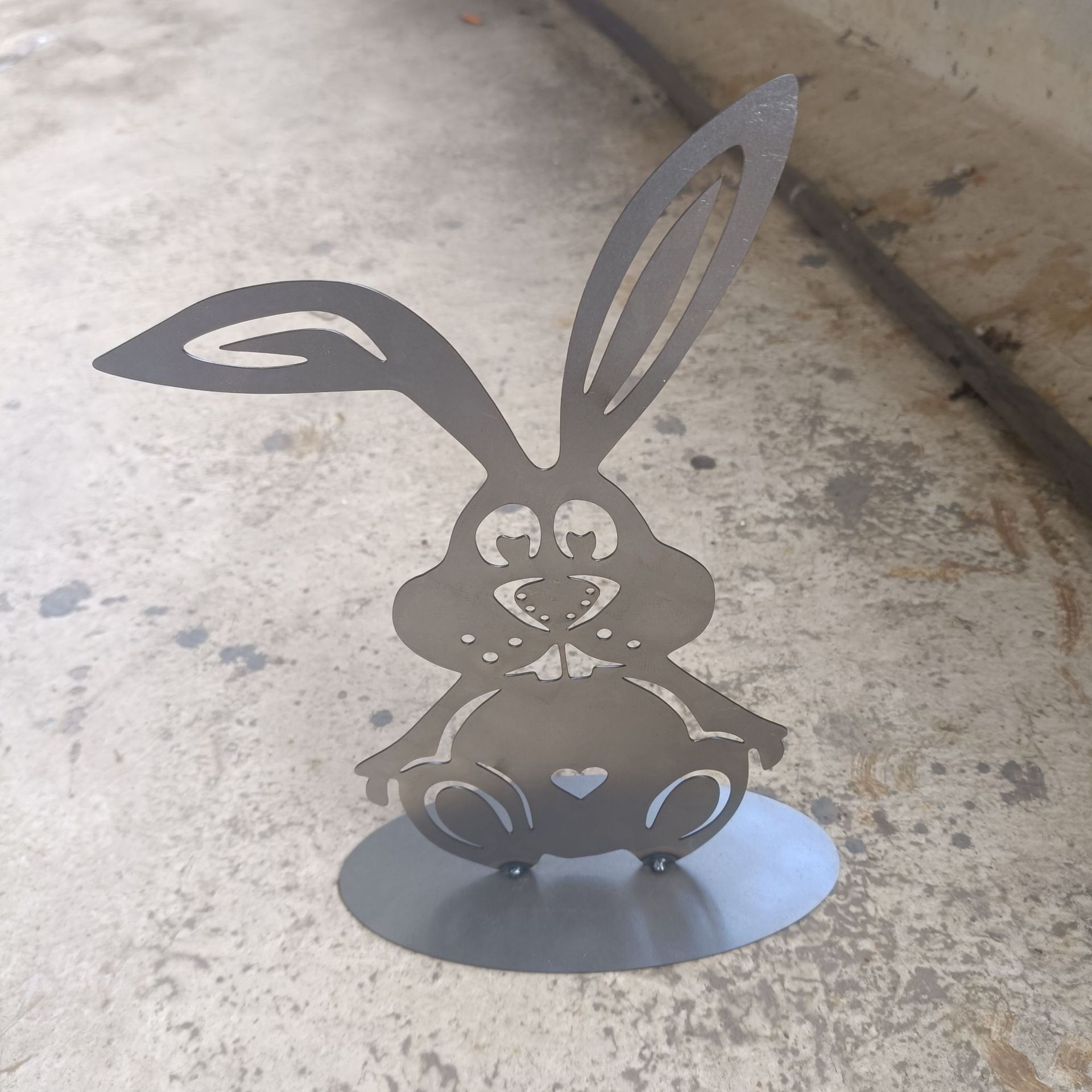 跨境爆款创意生锈的兔子复活节兔子庭院花园摆件户外摆件雕塑铁艺详情29