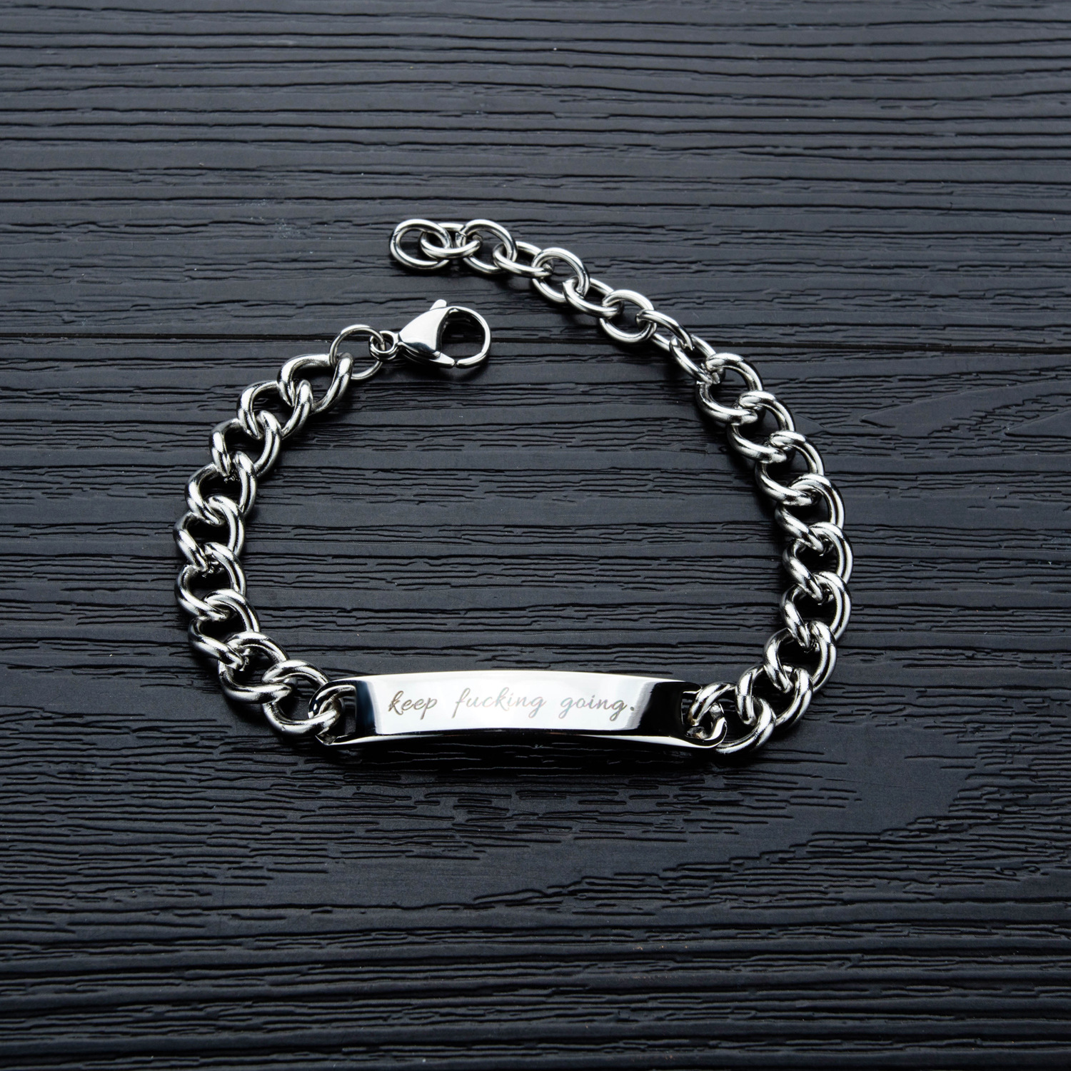 OPK饰品源头厂家情侣不锈钢首饰轻奢钛钢男女款手链情人节礼物