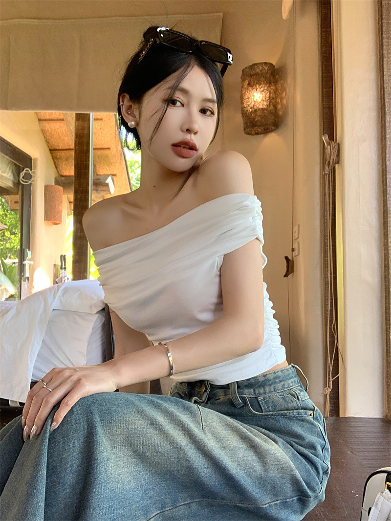 Ins 섹시한 순수한 욕망 오프 숄더 원 라인 칼라 반팔 티셔츠 여성 여름 슬리밍 핫 소녀 패션 바닥 탑 여성