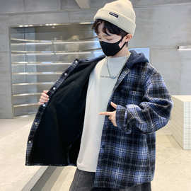 男童秋冬加绒妮子连帽格子外套大童2025新款冬装一体绒加厚衬衣潮