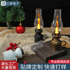国境を越えたレトロな灯油ランプLED電子キャンドルランプはレトロな小さな装飾品の創造的な雰囲気の燭台装飾品をシミュレートする