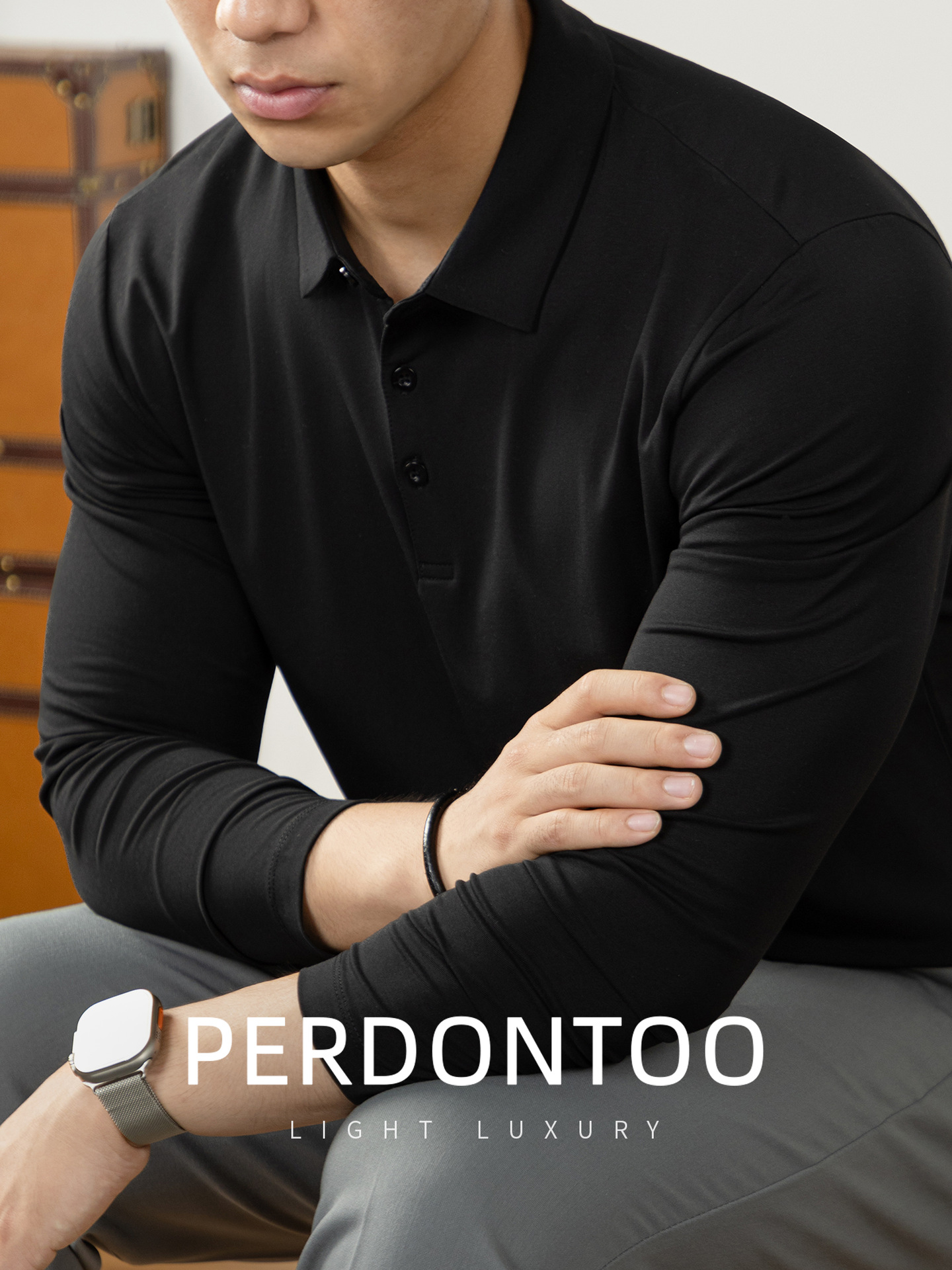 Hitam / M