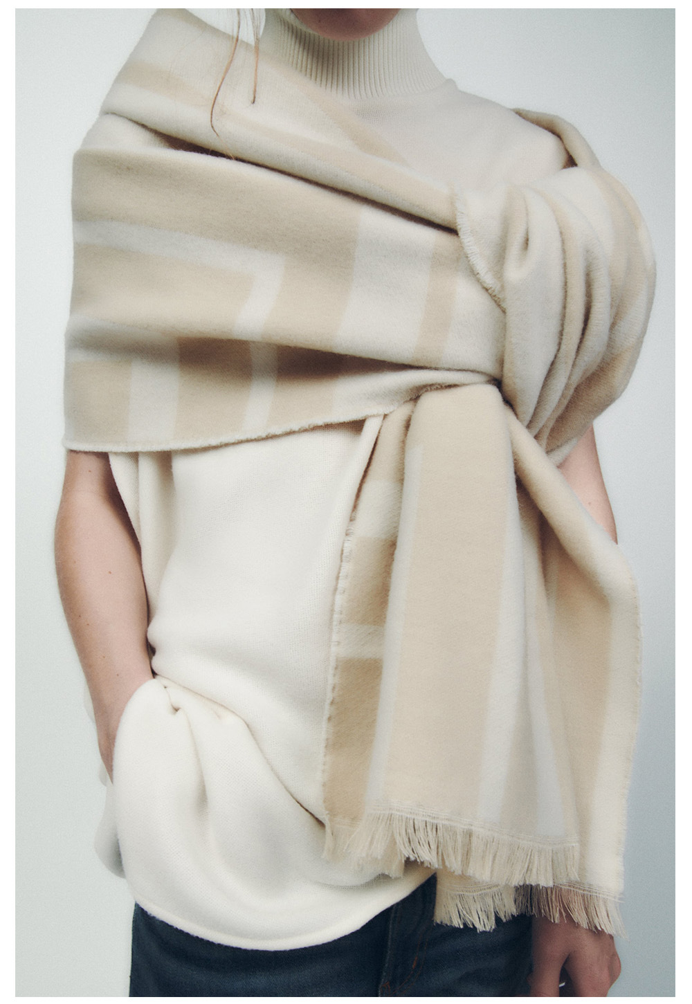Winter Scarf With Geometric Print And Wool Border For Women_voghion.com