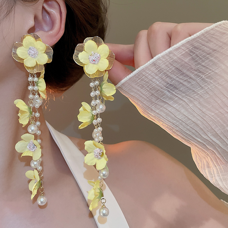 Pendientes de borla de flores de tela de aguja de plata Pendientes de estilo de vacaciones junto al mar