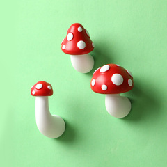 Red mushroom 3D three-dimensional refrigerator magnet magnet magnet resin magnetic sticker creative magnetic magnet cultural and creative products