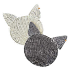 可爱外观藤条猫形状餐垫2024新款猫系列餐桌装饰藤条餐垫