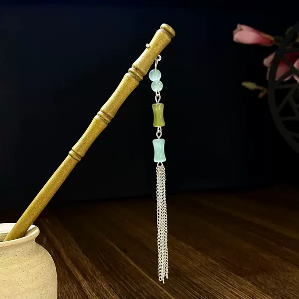 Simple wooden hairpin 5518