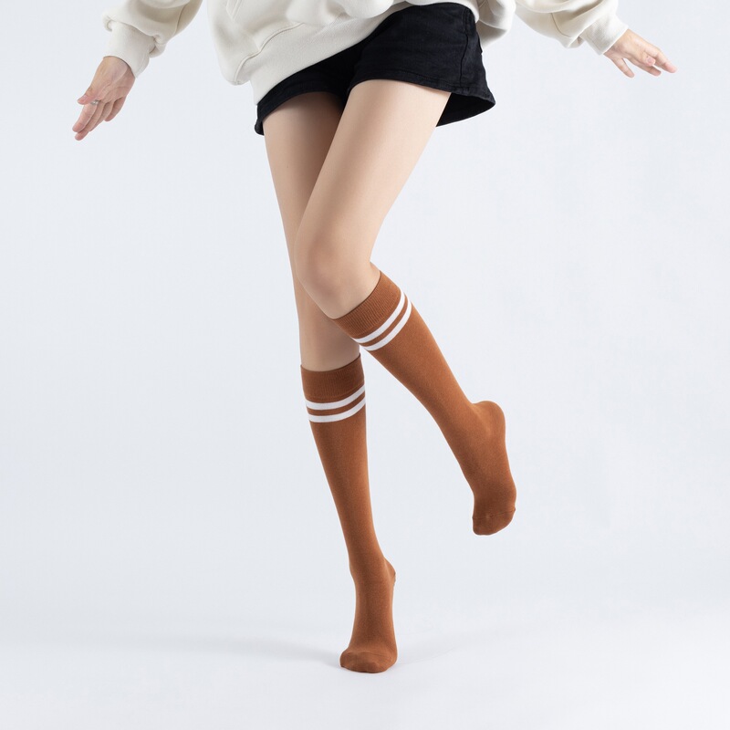 Autumn 2022 New Arrival Middle-sized Yoga Socks Classic Parallel Bars Academy Style Sports Pilates Socks Simple Light Luxury Style