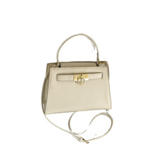 ���б������Ůʽ2026�¿��С�������K����ٴ�μ�б���