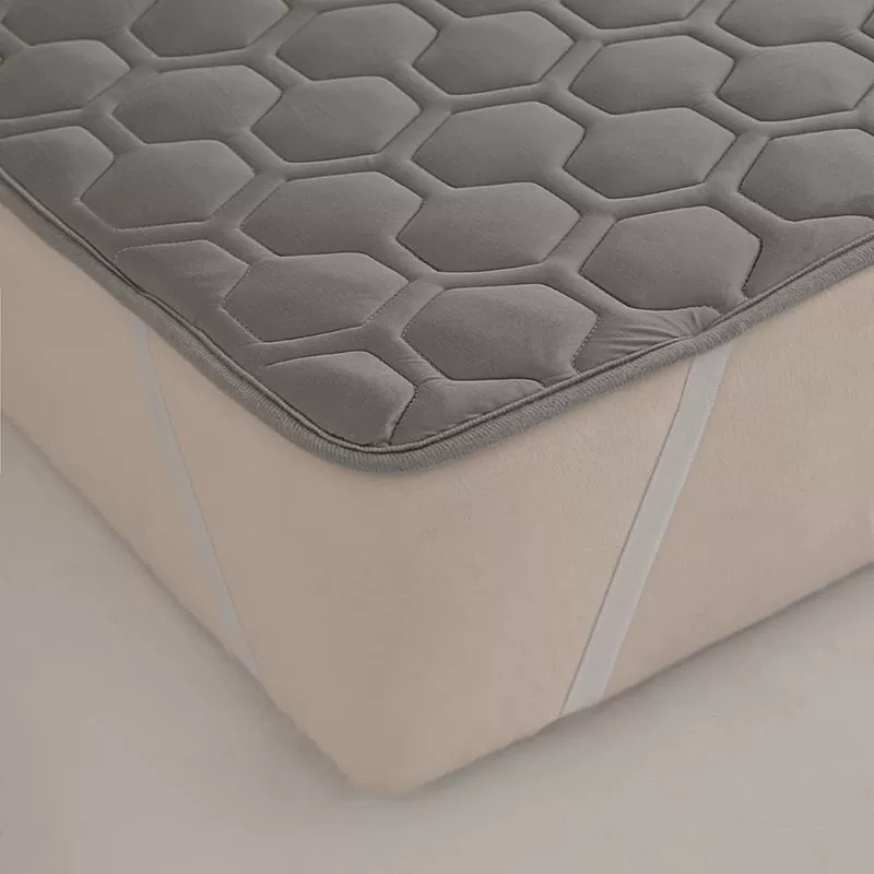 Universal summer mattress, thin mat for home use