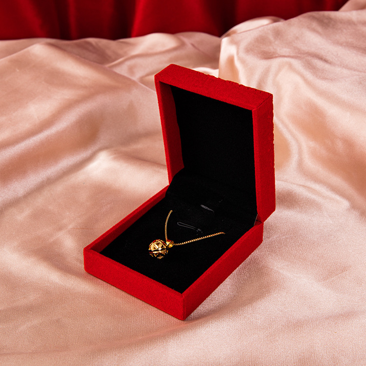 Caja de joyería de franela impresa en ángulo recto anillo pulsera caja de pulsera colgante collar colgante caja de embalaje de regalo en stock