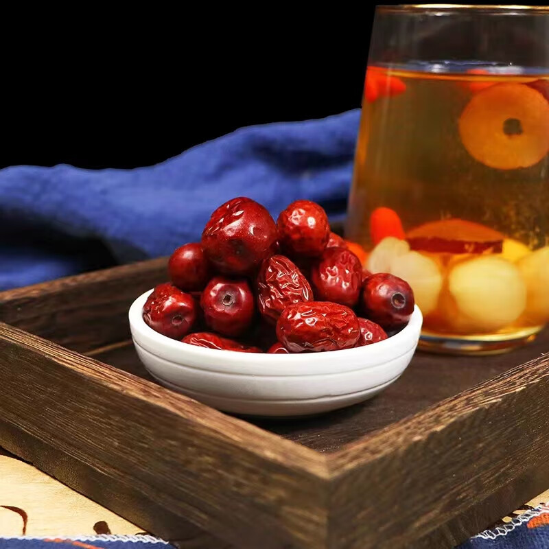 Dried Red Dates 500g Xinjiang Jujube Da Zao Whole Fruit Herbal Snack and Tea Ingredient details