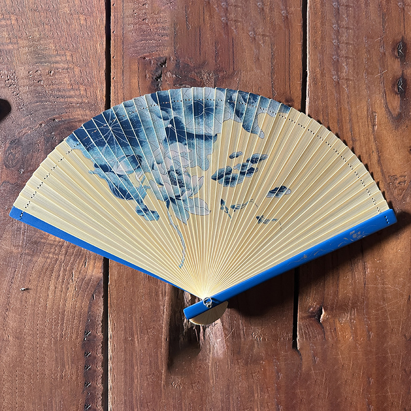 Grúa de estilo chino completo ventilador de bambú talla hueco estilo antiguo ventilador al por mayor han Ropa danza ventilador de mano grúa regalo ventilador