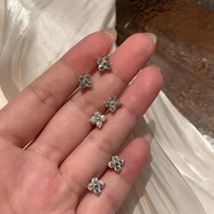 イタリア中古伸線軽贅沢高級感ジュエリー925純銀ねじピアスクラシック四葉草ねじ耳