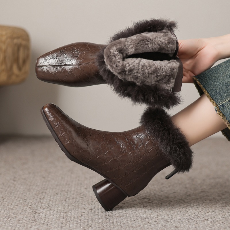2025冬季牛皮兔毛方头通勤时装靴舒适羊羔毛保暖粗跟短靴女40大码