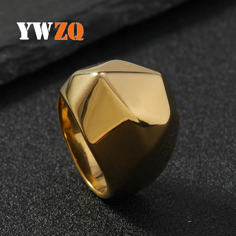 Joyas de acero de titanio fundido de moda transfronteriza personalidad simple corte brillante multifacético anillo de acero inoxidable joyas de hombre