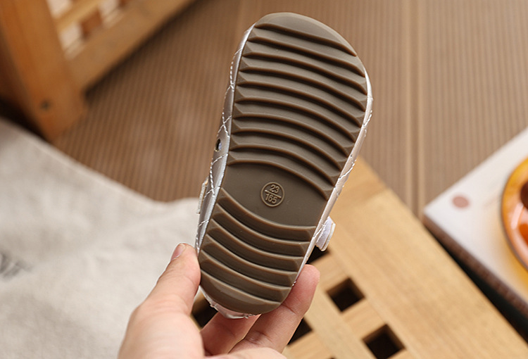Flickor hjärtformade sandaler ventilerande prinsesskor_voghion.com