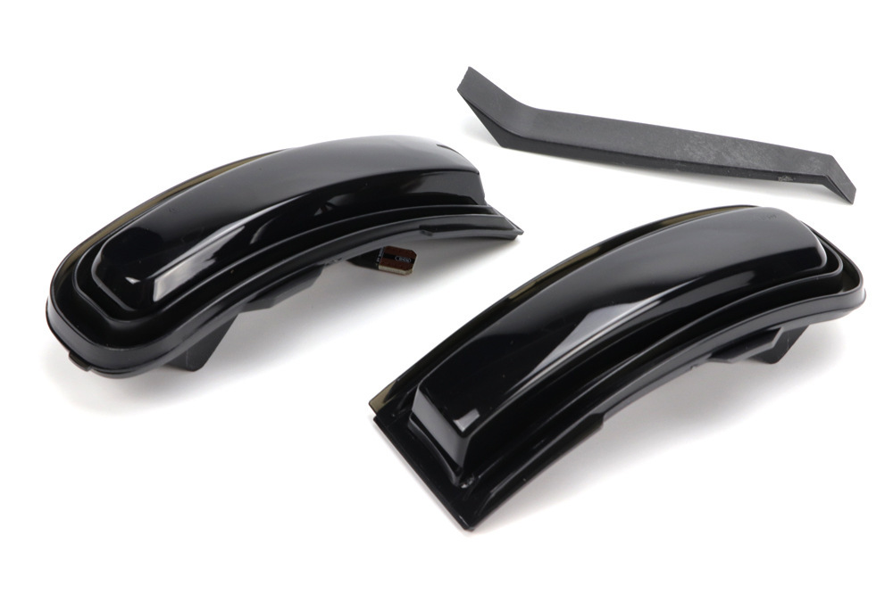 Suitable for Jeep 15-22 Renegade Led Reversing Mirror Rearview Mirror Yellow Light Flowing Water Turn Signal Light