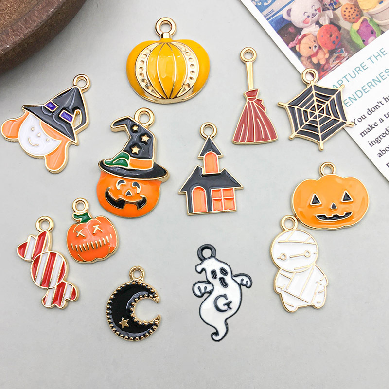 4g Weight Pendant Jewelry Making Type 12*16mm, 15 * 19mm, 16*24mm Jewelry Making Size DIY Jewelry Accessories Classification 27 Models Per Model 1, 27/Pack Quantity Zinc alloy Material Halloween Festival Pumpkin, Cat, Candy Pattern Enamel Design Cartoon Style Style 27 Models Per Model 1, 27/Pack 12*16mm 15 * 19mm 16*24mm Zinc Alloy Pumpkin Cat Candy Pendant 5