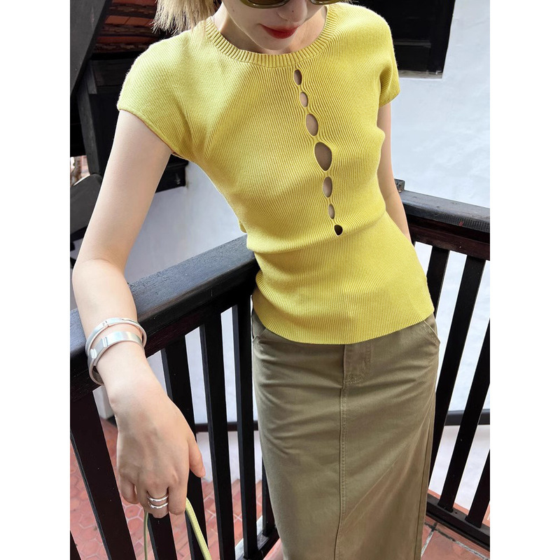 Dopamine Hollow-out Knitted Shirt Women's Short-sleeved 2024 Summer New Slim-fit Slimming Short Spice Girl Top Dopamine Hollow-out Knitted Shirt Women's Short-sleeved 2024 Summer New Slim-fit Slimming Short Spice Girl Top