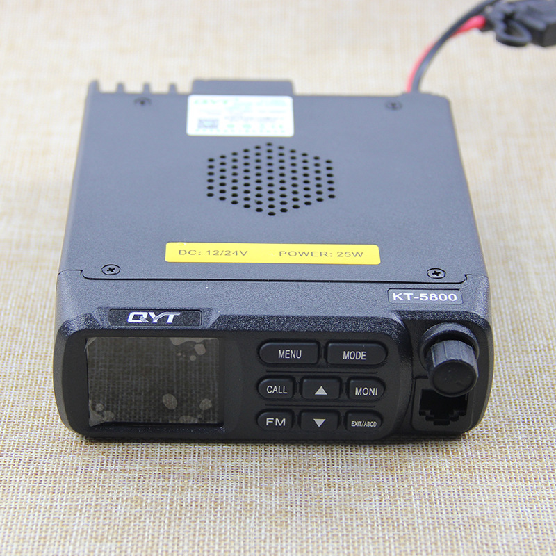 QYT/quanyitong KT5800 mini plataforma montada en el vehículo 24V intercomunicador radio 25W de alta y baja frecuencia de doble etapa de cuatro guardias auto-conducción