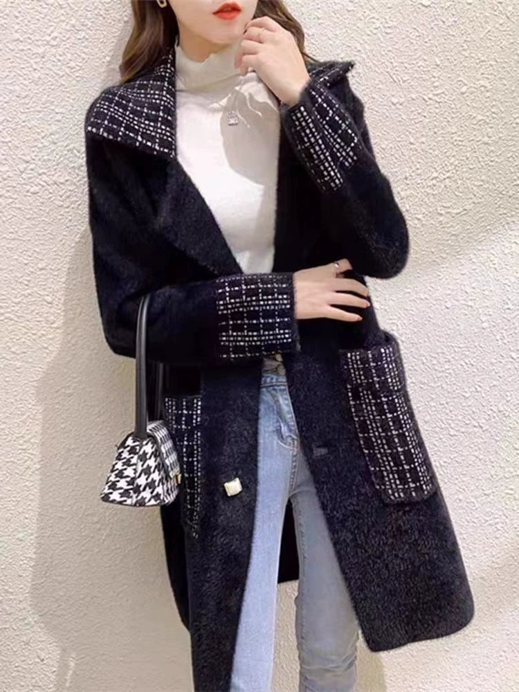 Длинный осенний кардиган: oversize бархатная вязка, середина длины, толстая искусственная меховая подкладка, модный