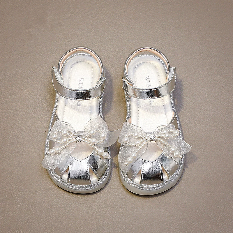 Детские сандалии для девочек, летняя новинка 2025 года, балетки с антискользящей сеткой и бантиком, туфли принцессы для маленьких девочек