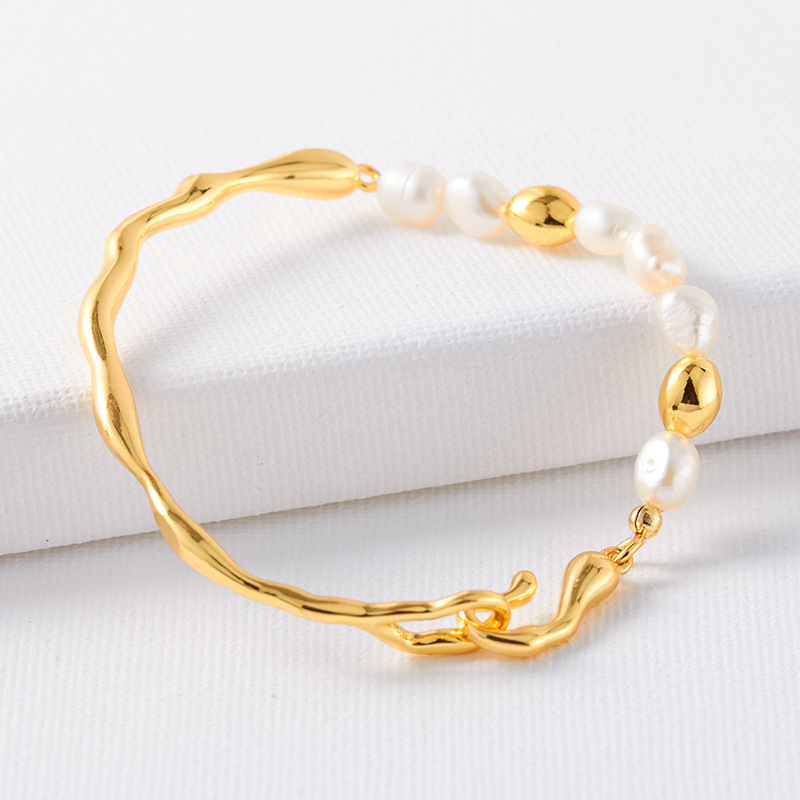 Irregular Pattern Elegant Irregular Freshwater Pearl Brass 18K Gold Plated In Bulk