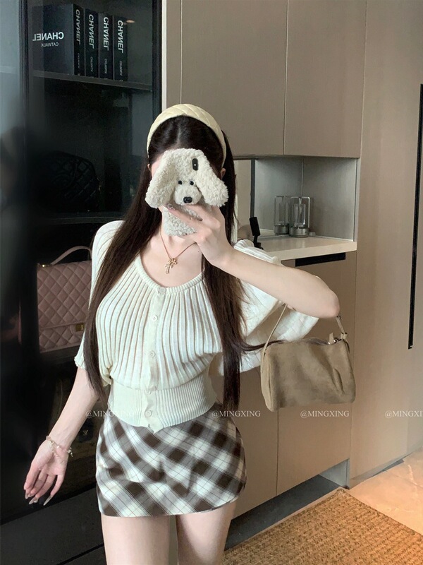 Ribbed Buttoned Waist-Cinching Batwing Sleeve Knit Top for Women, 2026 Summer New Korean Fashion Design Niche Top