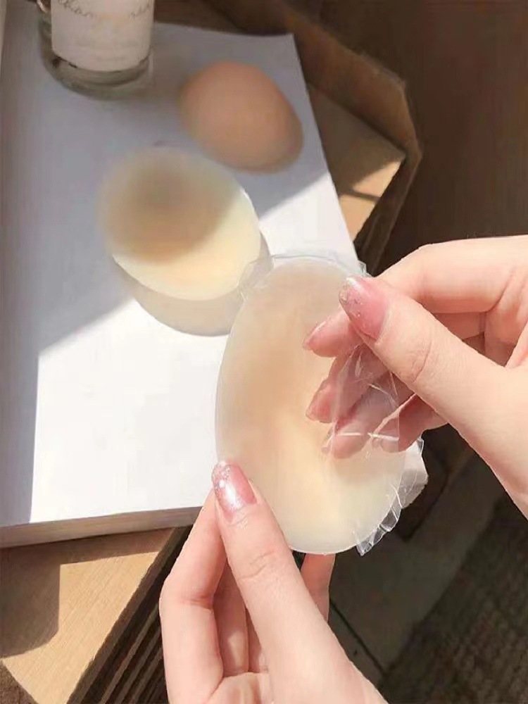 Cross border solid silicone breast patch with self-adhesive adhesive tape, ultra-thin breathable invisible chest patch, anti protruding point areola patch