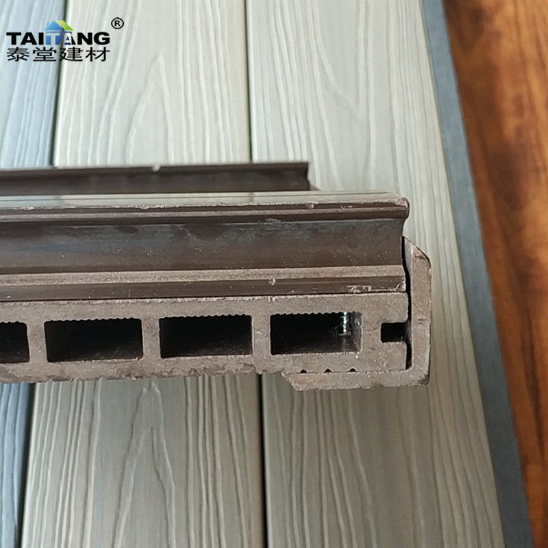 Piso de madera de plástico al aire libre agujero cuadrado 140*25mm jardín ingeniería terraza parque área escénica piso de plástico de madera