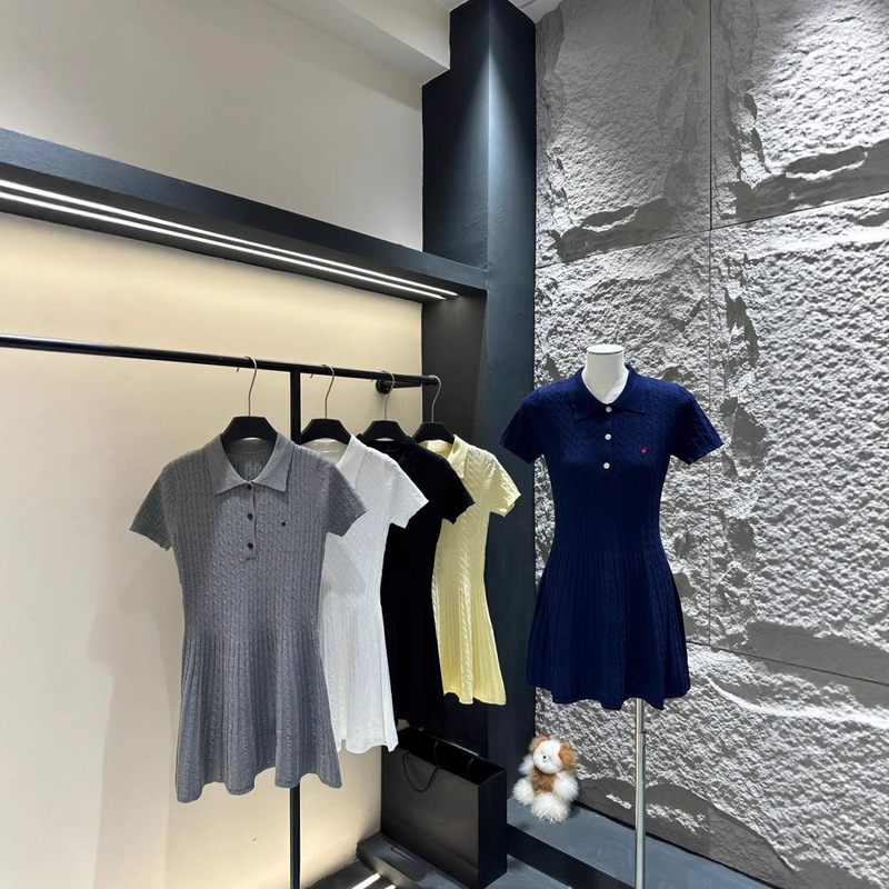 2025 New Summer Polo Pony Twist Lapel Short-Sleeved Pullover Dress Loose and Versatile Knitted Skirt