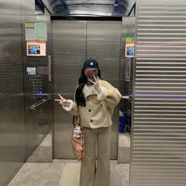 韩系廓形撞色麂皮绒羊羔毛外套女冬短款加厚时尚皮毛一体毛绒上衣