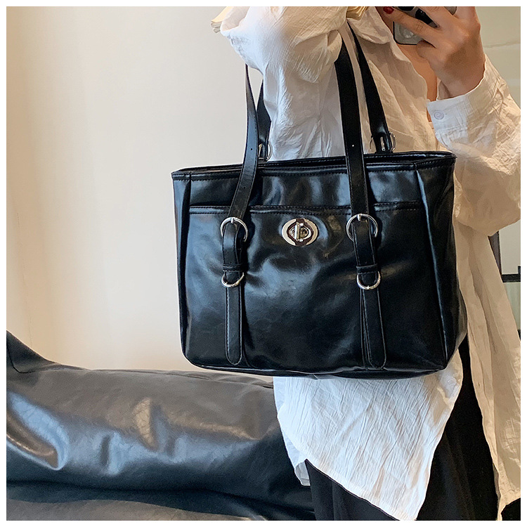 Retro Women's Shoulder Bag Large Capacity Tote Simple Texture_voghion.com