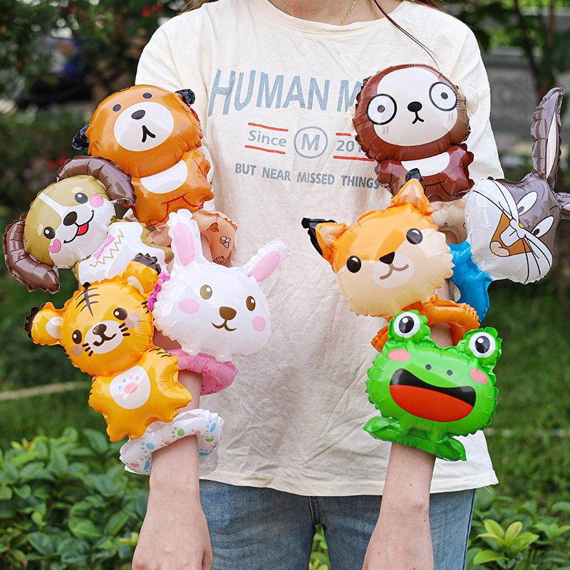 Globos de muñeca para niños, arreglos festivos para estudiantes, bolas de película de aluminio, jardín de infantes, puesto del día del niño, pequeños regalos al por mayor